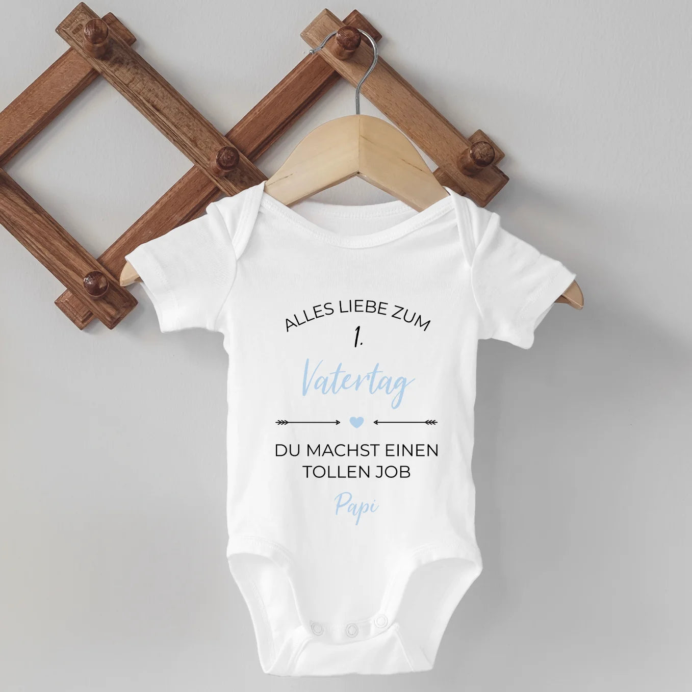 Personalisierter Babybody "Alles Liebe zum Vatertag" Bo & Birdie