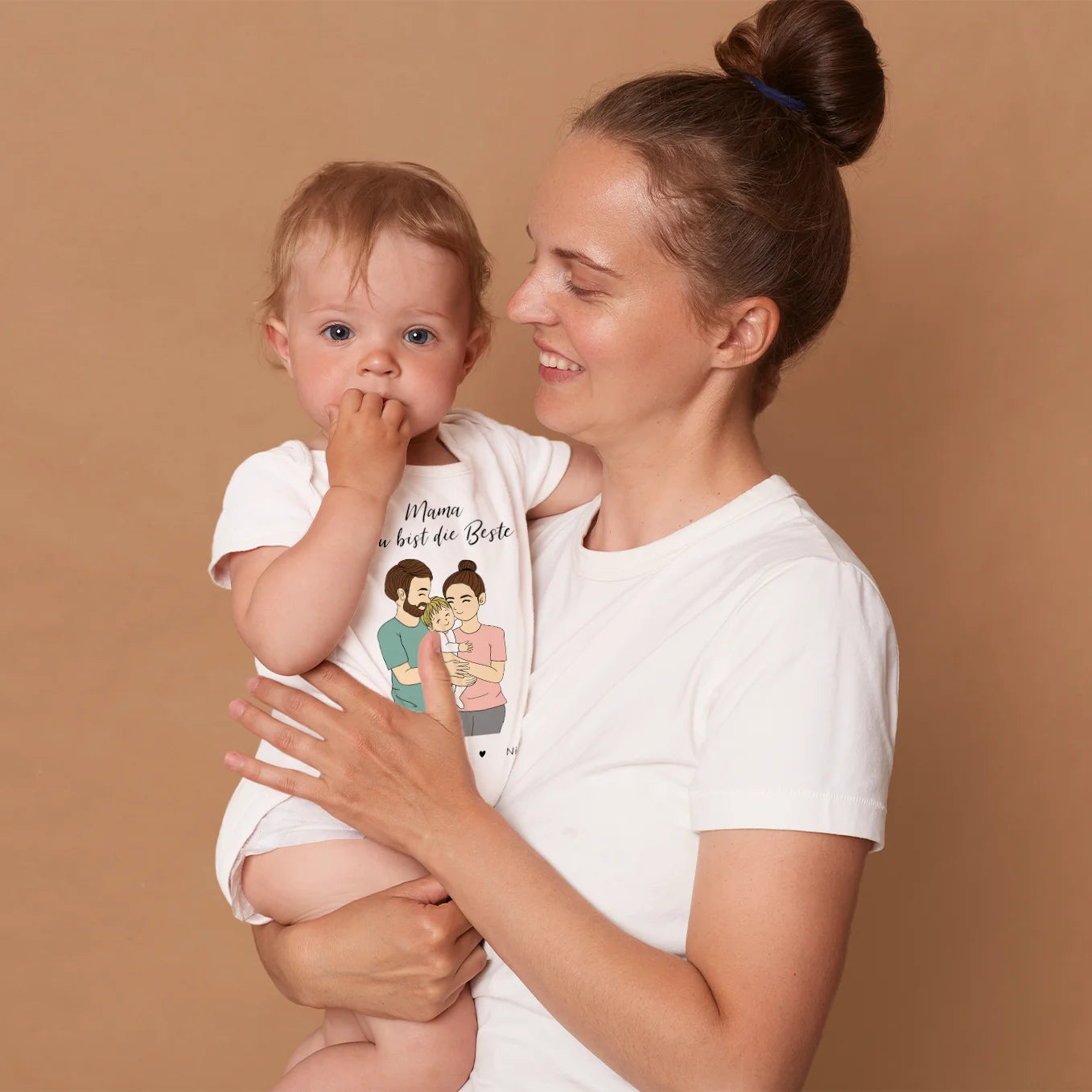 Personalisierter Babybody "Mama" Cartoon-Stil Bo & Birdie