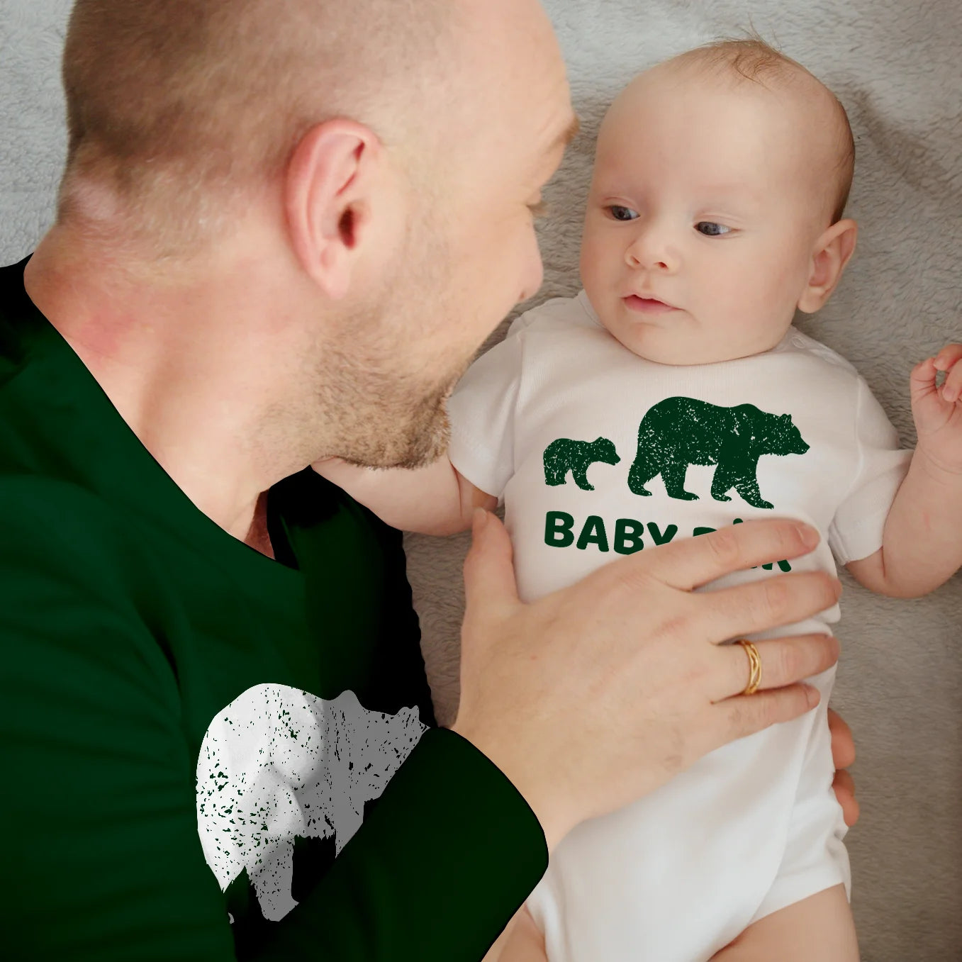 Personalisierter Partnerlook “Papa Bär” - Erwachsenen Sweater Bo & Birdie